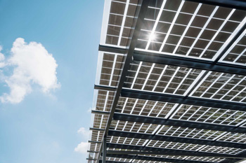 屋根はグラスハウス&reg;と同様のガラスを採用しています